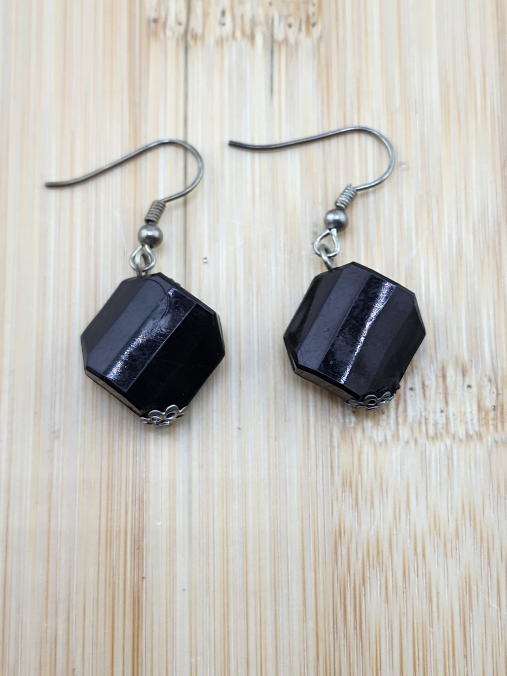 Black Faceted Bead Drop Earrings - Elegant Women's Jewelry 0627